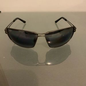 WHITEHAVEN
Polarized Rectangular Sunglasses